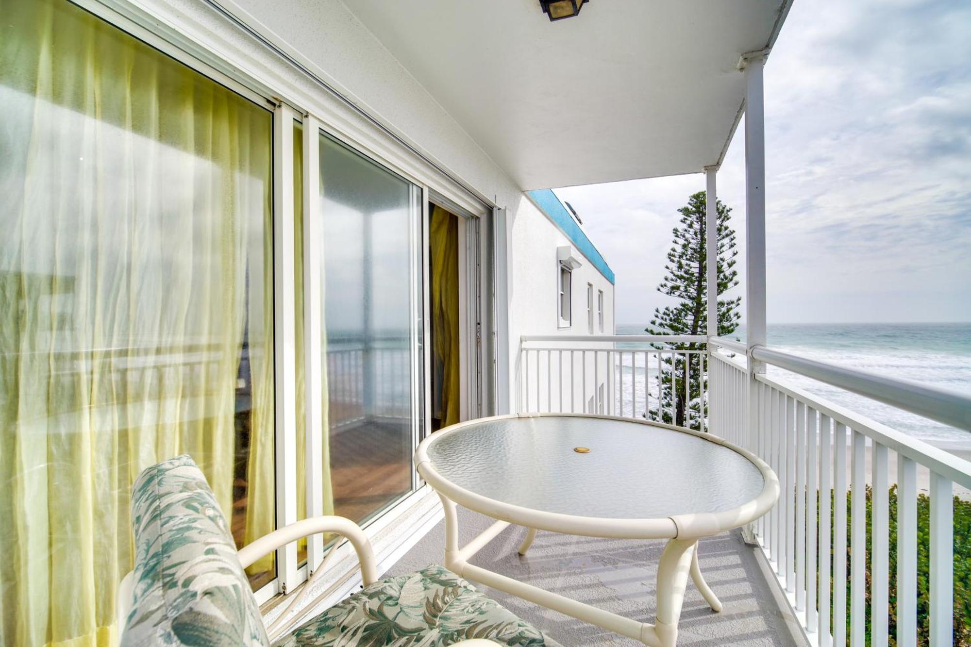 Pet-Friendly Satellite Beach Condo With Balcony! Buitenkant foto